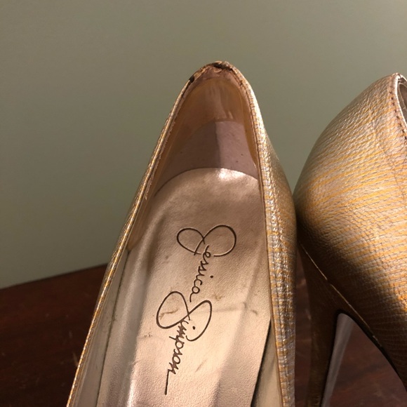Jessica Simpson Gold Silver Metallic Shimmer Genuine Leather Round Heels Shoes - Picture 2 of 7